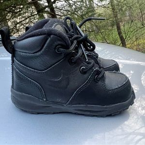 Nike Manoa Toddler Boots Size 7